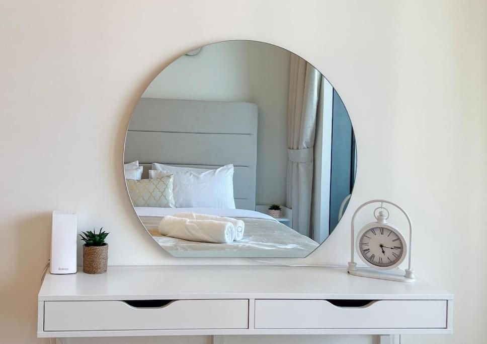 Daire Moonstone - Tranquil, Large 2 Bedroom Apartment, Sea View, Marina Jbr *