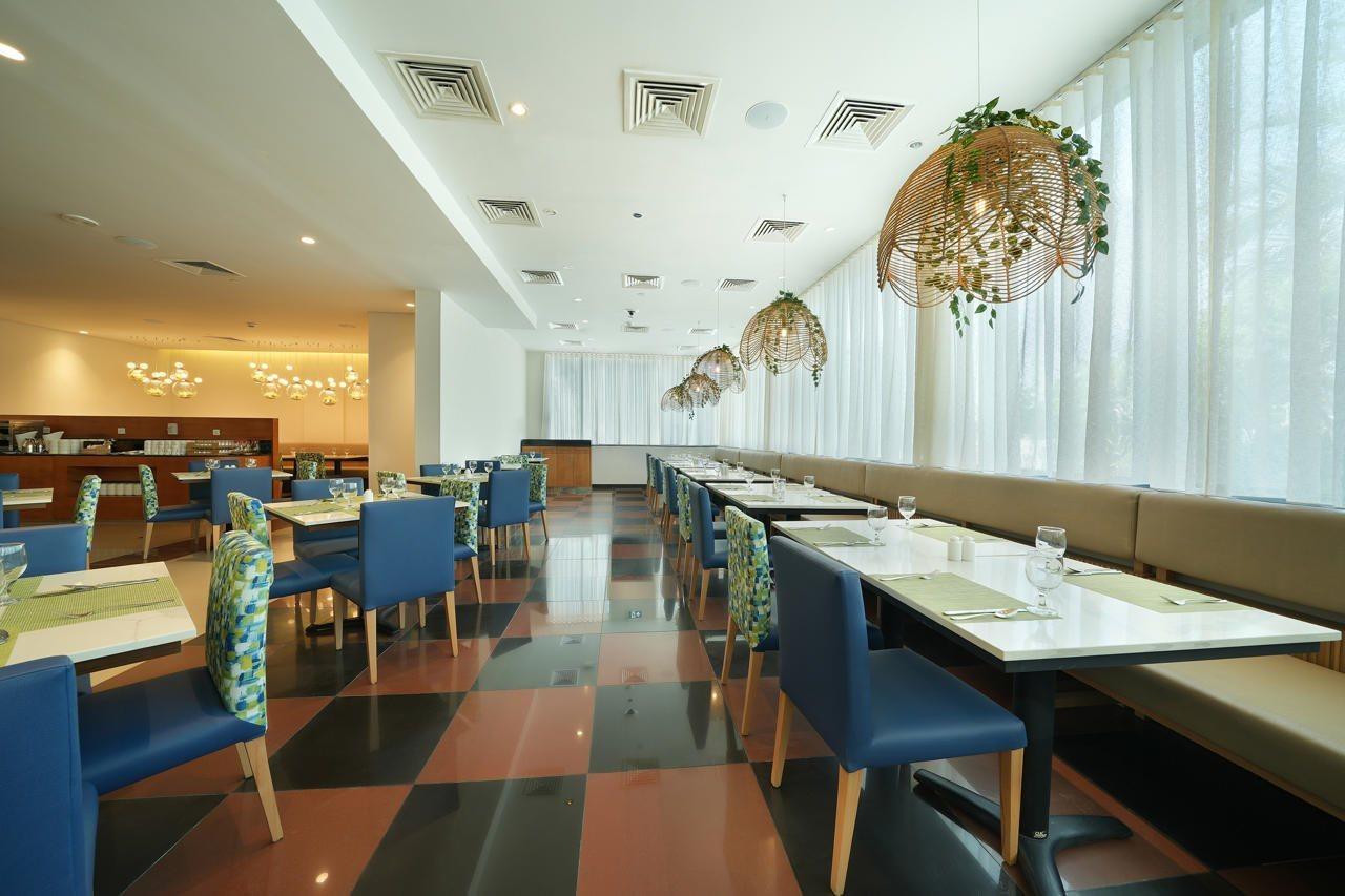 Hotel Arabian Park Dubai, An Edge By Rotana 3*