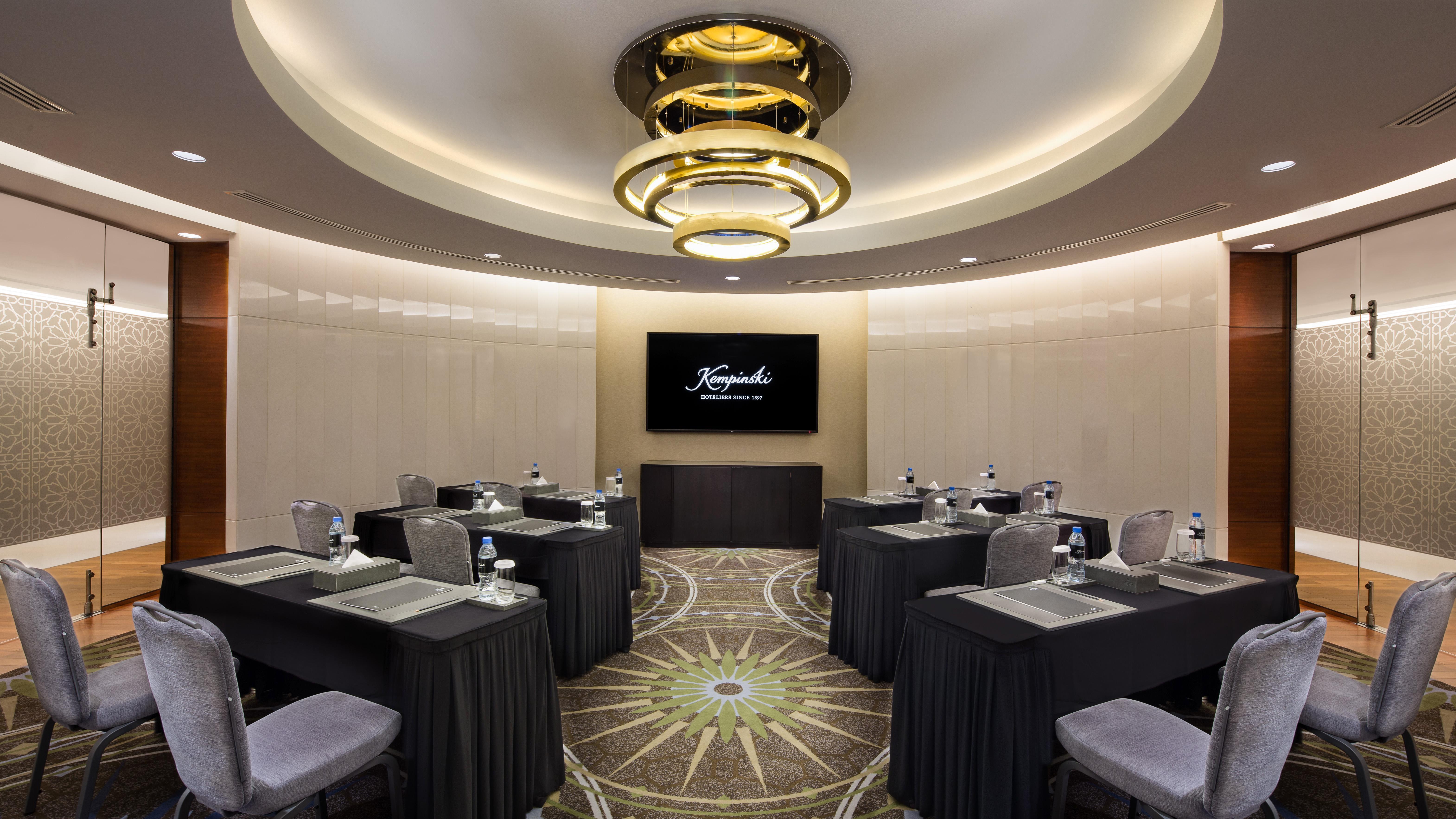 Hotel Kempinski Mall Of The Emirates, 5*