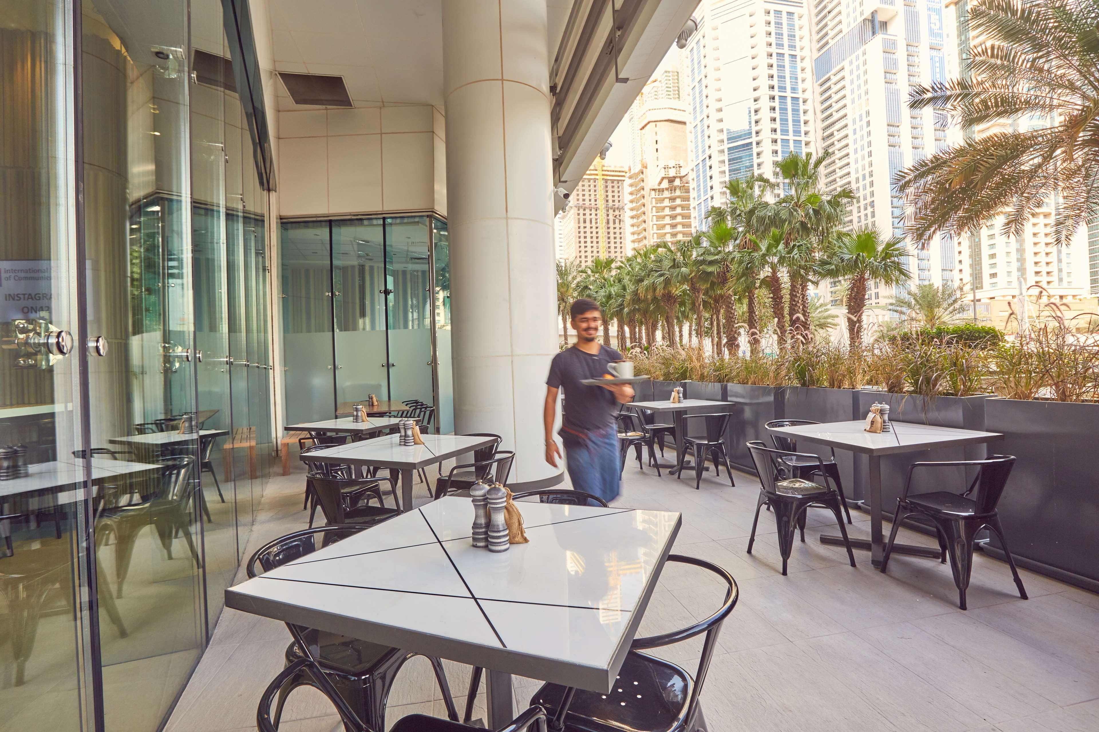 Media One Hotel 4*