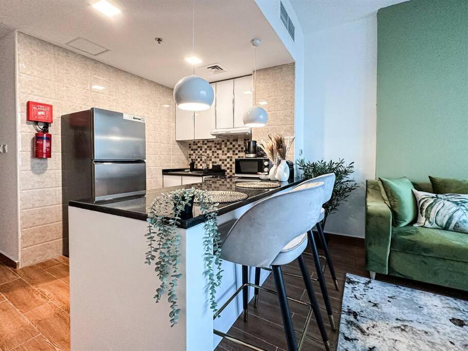 Apartment Trophy - Urban Oasis *