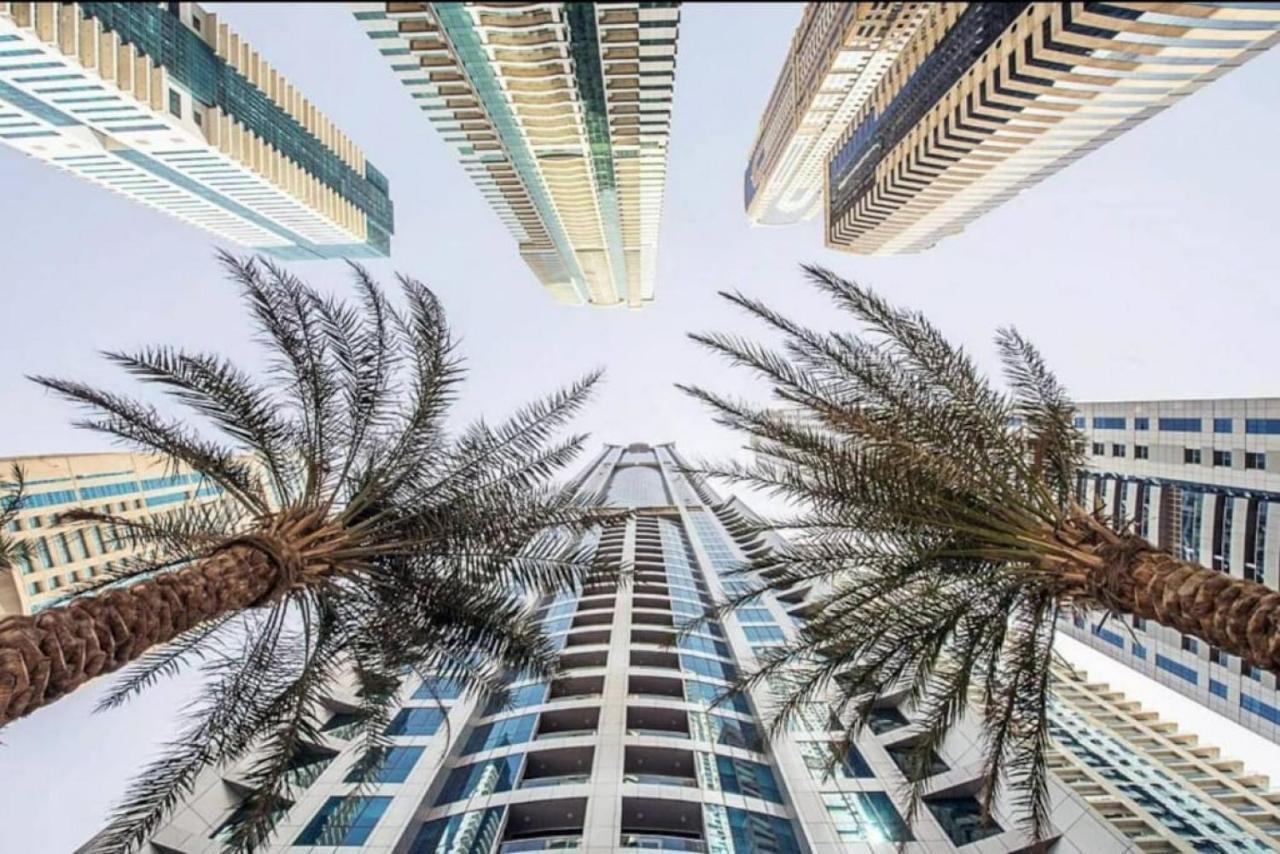 Torch Tower - Opulent Two Bedroom Apartment Dubai