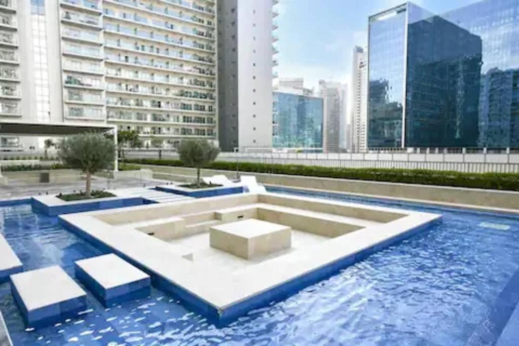 Reva Tower- 2br Mall Walking & Canal Facing Apartamento