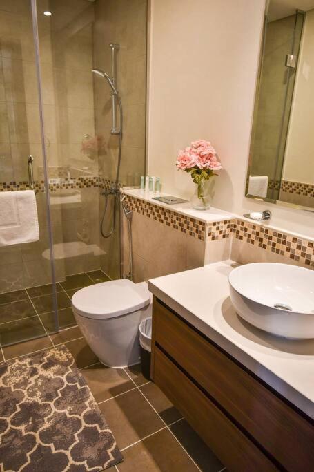 Apartamento Reva Tower- 2br Mall Walking & Canal Facing Dubai