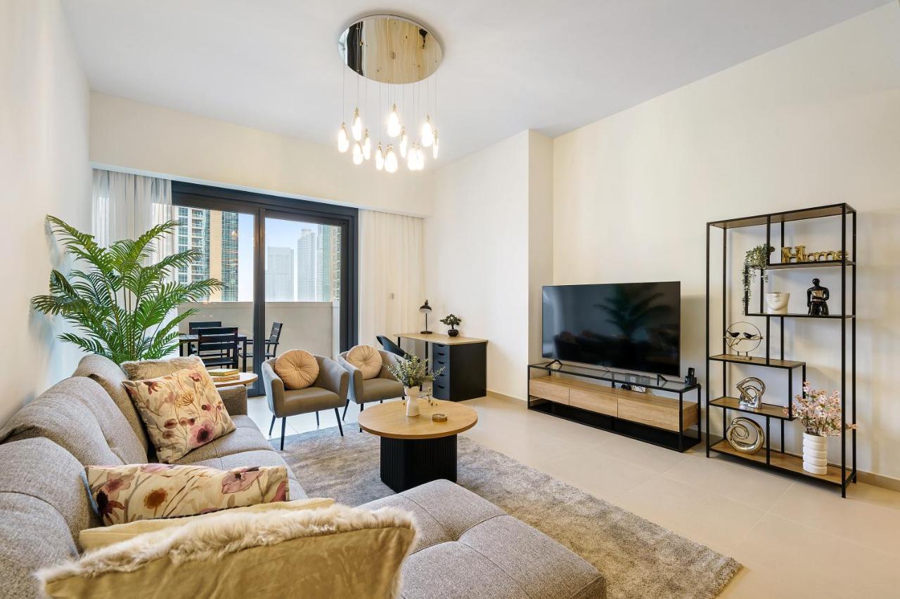 Apartment Extravagant 3br + Kid's W/ Burj Khalifa View
