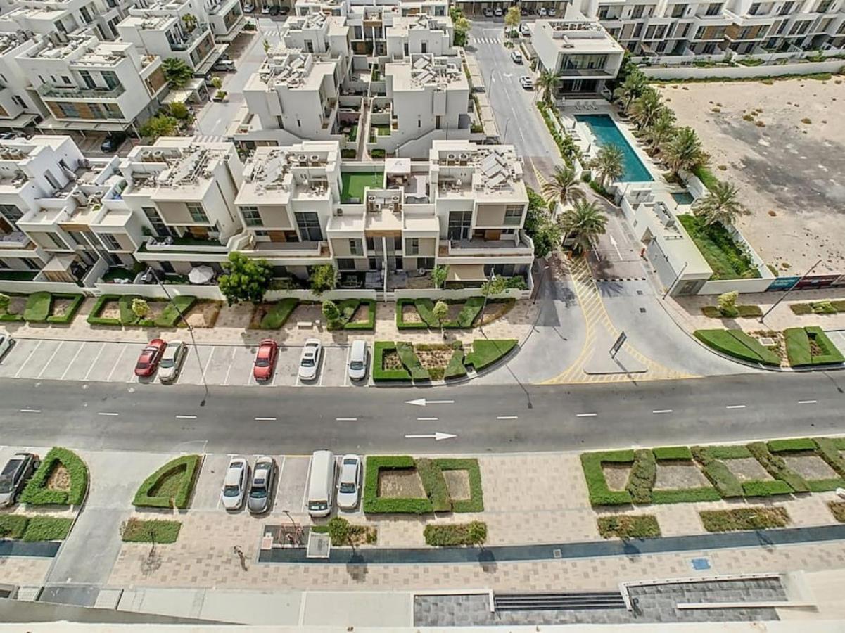 Key View - The Pulse * Dubai