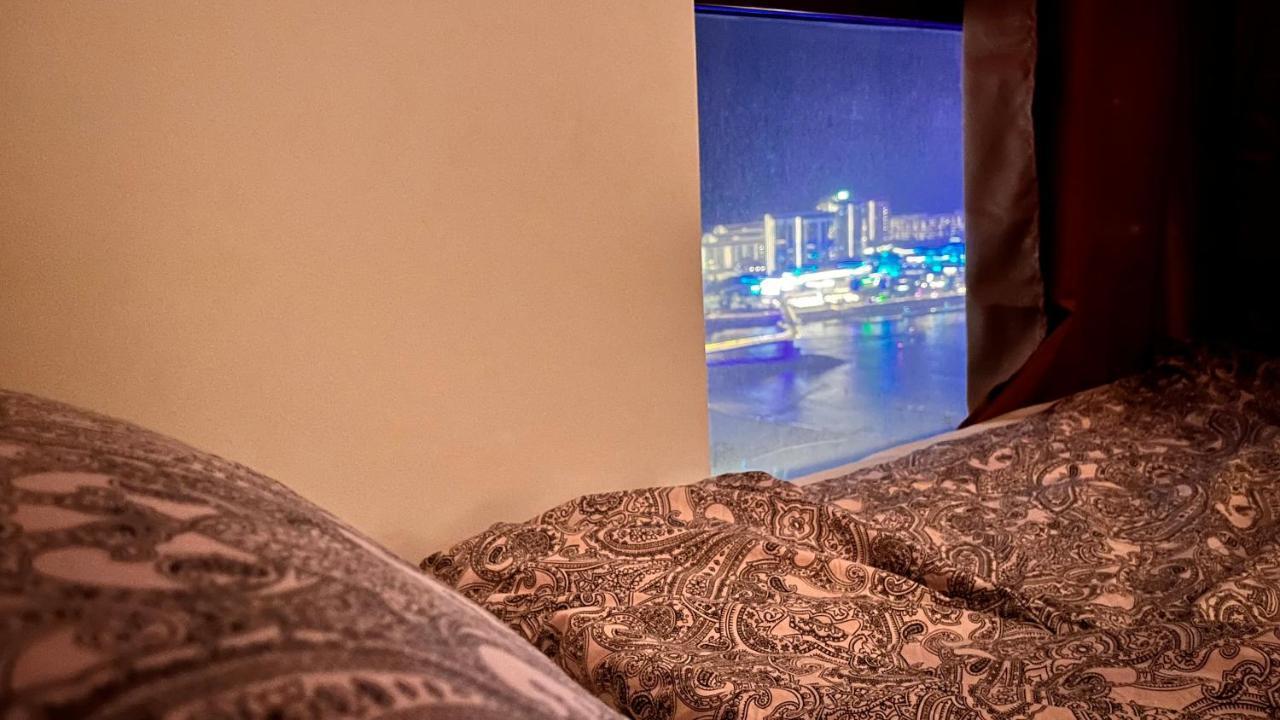 Ampus Hostel Dubai