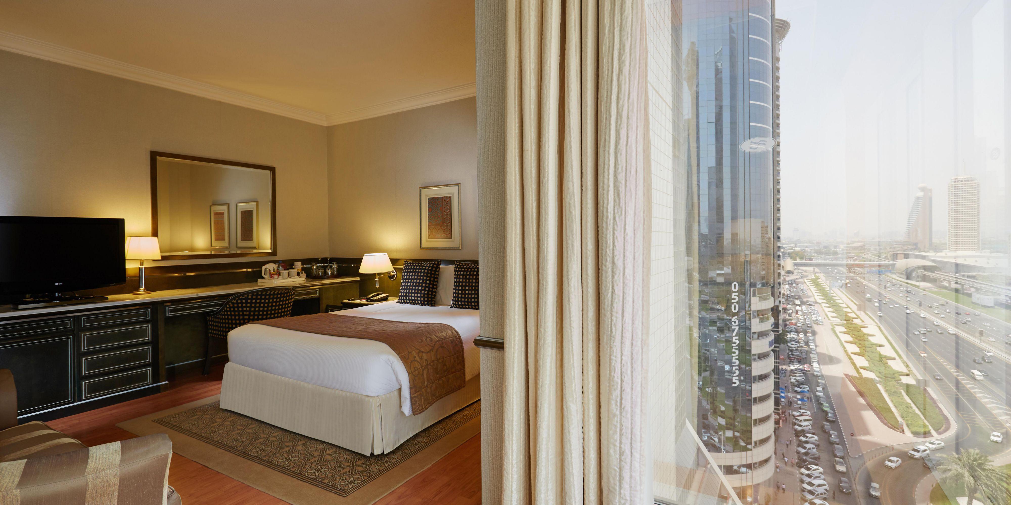 Millennium Plaza Downtown, Hotel