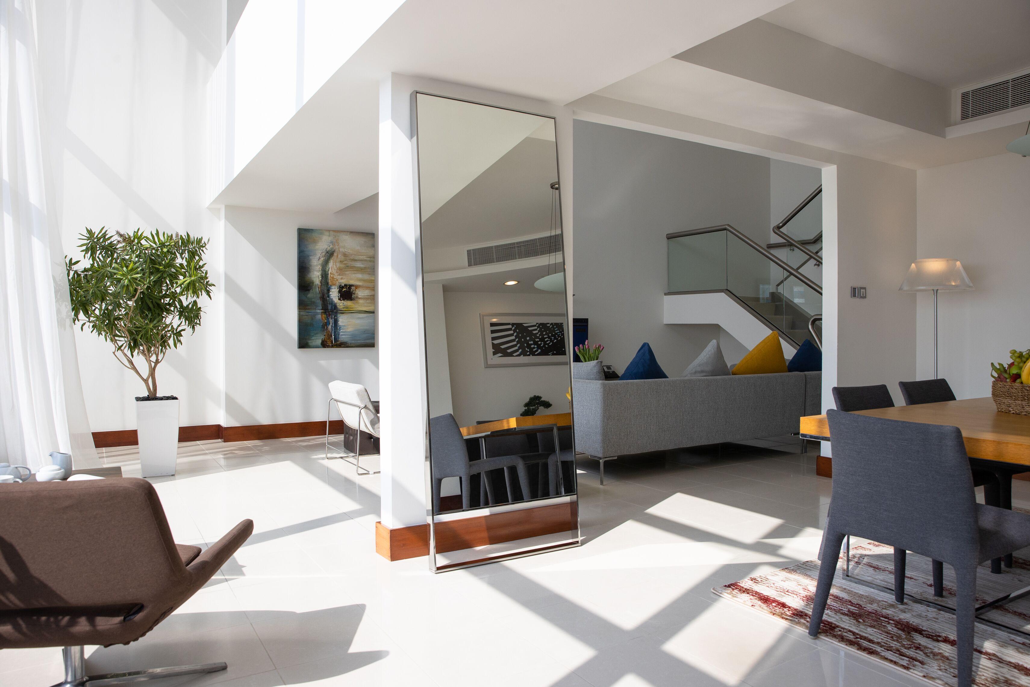 Jumeirah Living World Trade Centre 5*