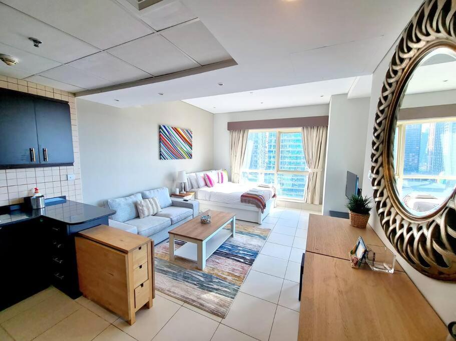 Sunrise Homes - With Huge Balcony & Amazing View Near Jbr * Dubai