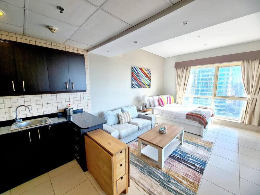Apartment Sunrise Homes - With Huge Balcony & Amazing View Near Jbr *