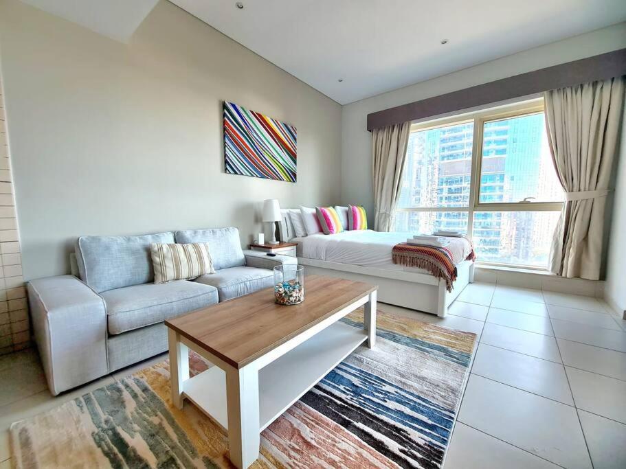 Sunrise Homes - With Huge Balcony & Amazing View Near Jbr *