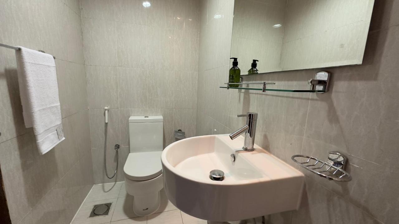 R N D Vacation In Downtown Business Bay Apartment Dubai