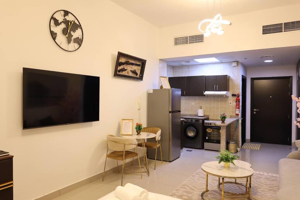 Charming Oasis: Your Cozy Studio Getaway Apartamento