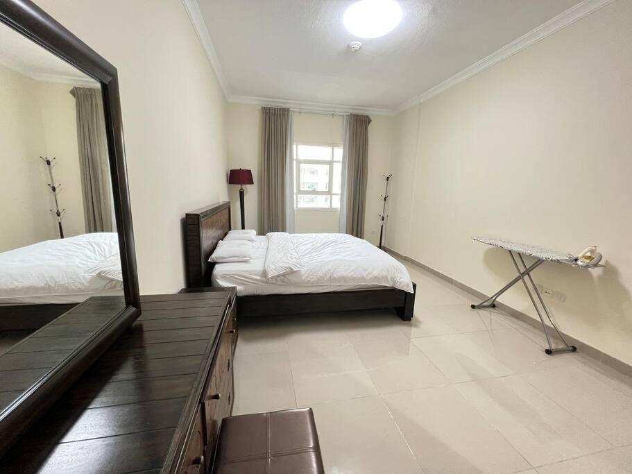 Daire Stylish 1-bedroom In Jvc *