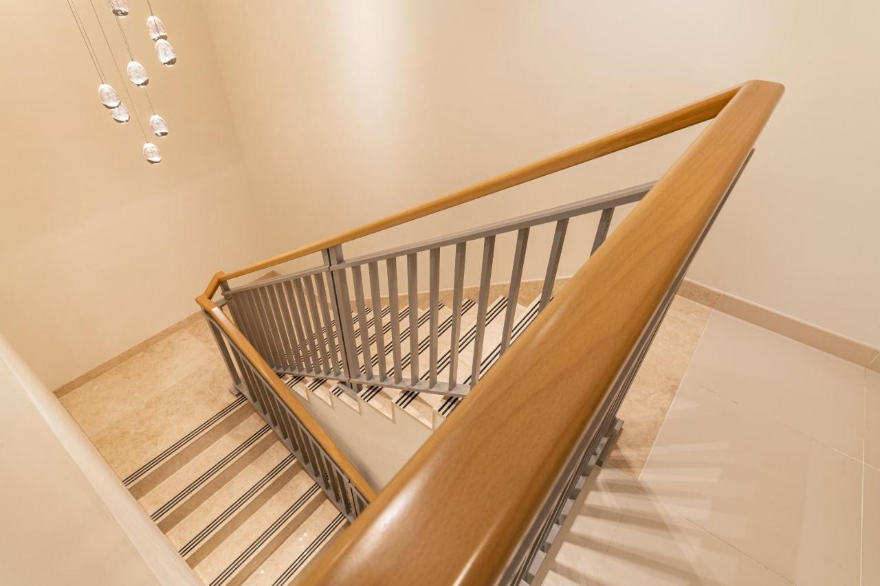 Chic 2Br Duplex, Huge Balcony High-End Furniture - Allsopp&Allsopp * Dubai