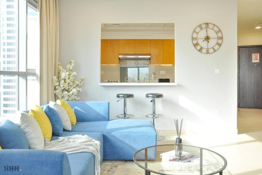 Holiday home Lovely 2 Bedroom W/burj Khalifa View! Dubai