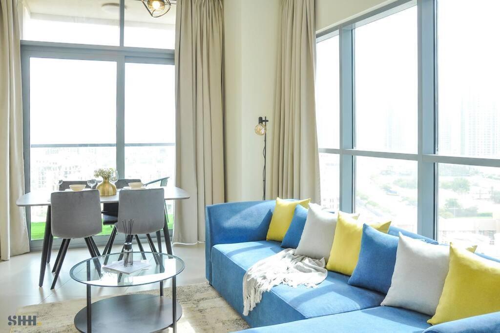 Lovely 2 Bedroom W/burj Khalifa View! *