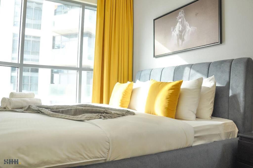 Holiday home Lovely 2 Bedroom W/burj Khalifa View! *