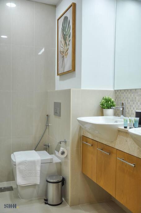 Holiday home Lovely 2 Bedroom W/burj Khalifa View!