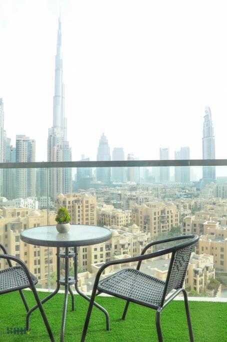 Holiday home Lovely 2 Bedroom W/burj Khalifa View!