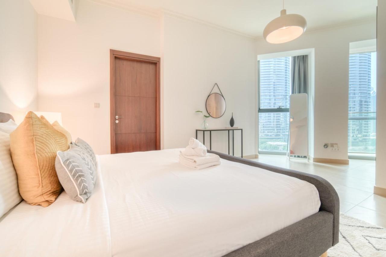 Burj Vista Tower 1 - View, Downtown - Mint Daire