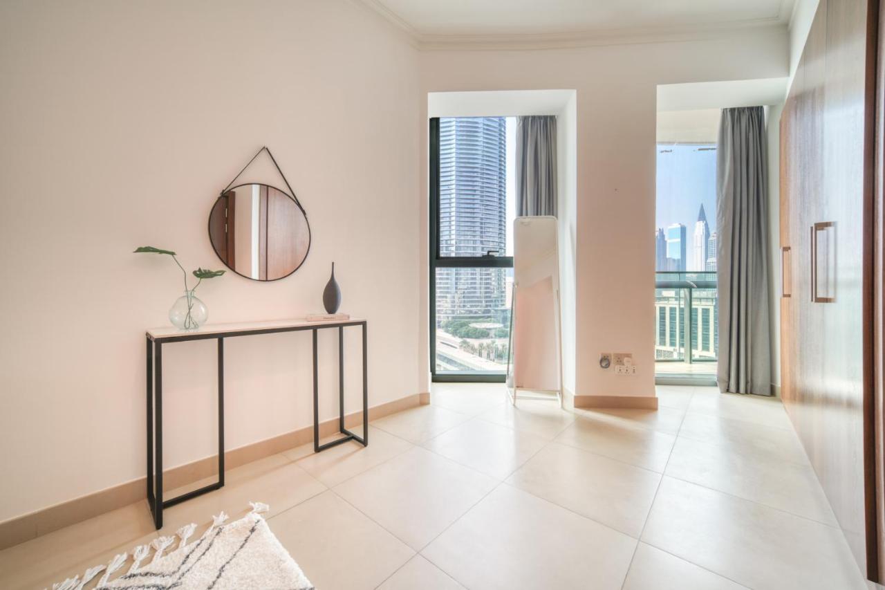 Burj Vista Tower 1 - View, Downtown - Mint Daire Dubai