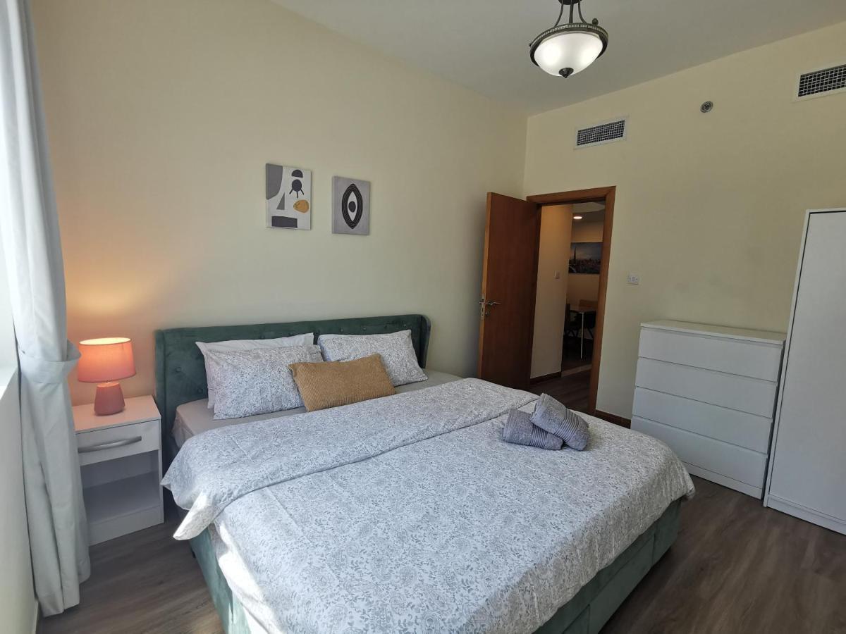 1 Bedroom Renovated In Marina Diamond 3 Close To Tram And Metro * Dubai