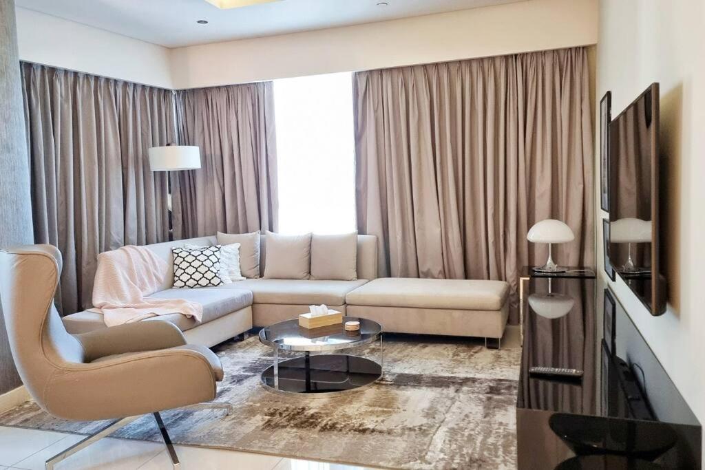 Apartment Luxury Paramount B327 Dubai