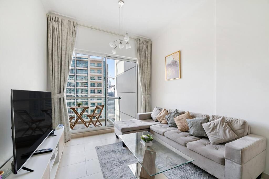 Stonetree - Furnished 1br With Canal View Apartment