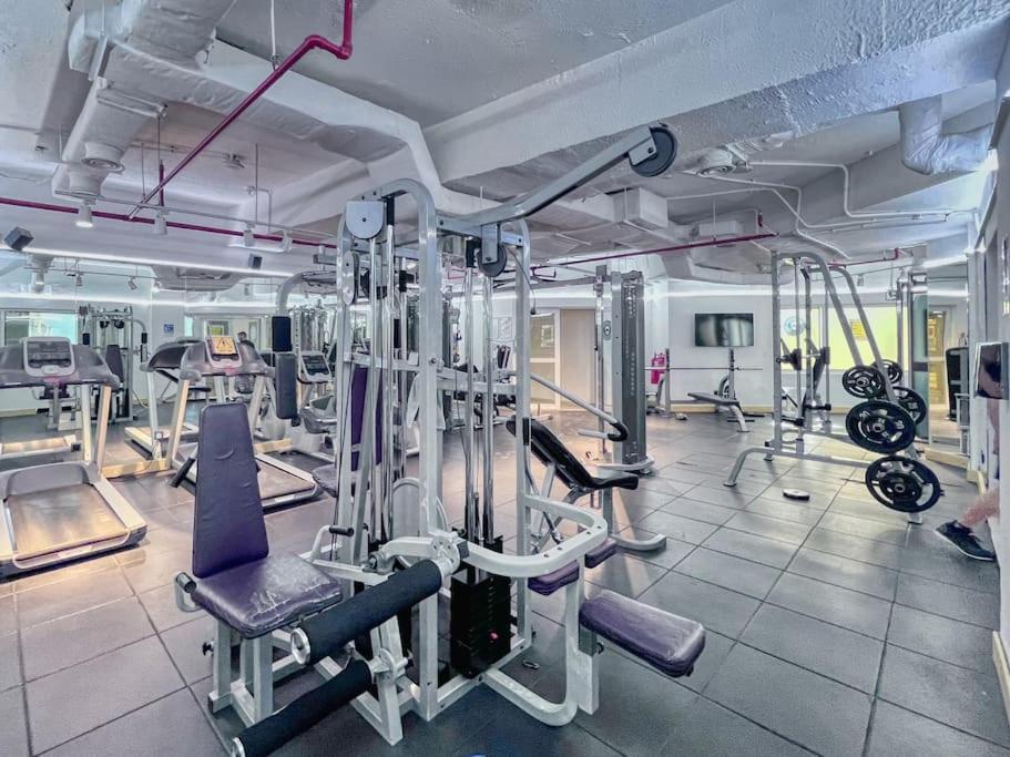 Premium 1bhk Near Metro Station Marina & Jbr *