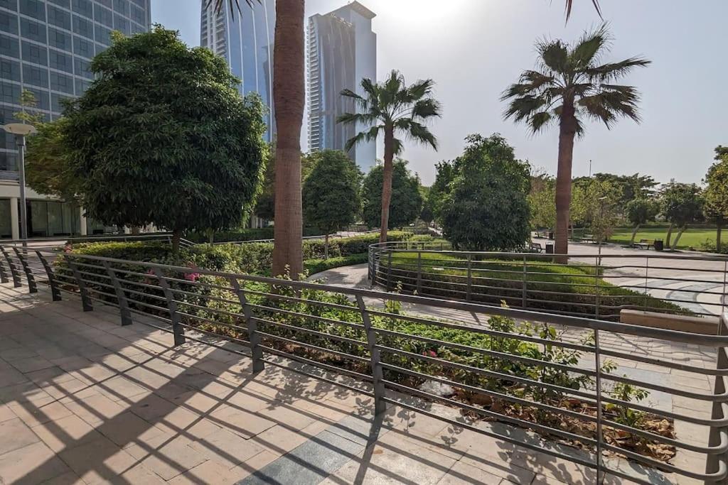 Premium 1bhk Near Metro Station Marina & Jbr Apartment Dubai