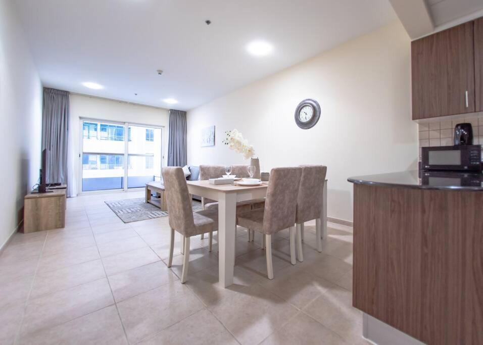 Stonetree - Near Tram - Furnished 1br * Dubai