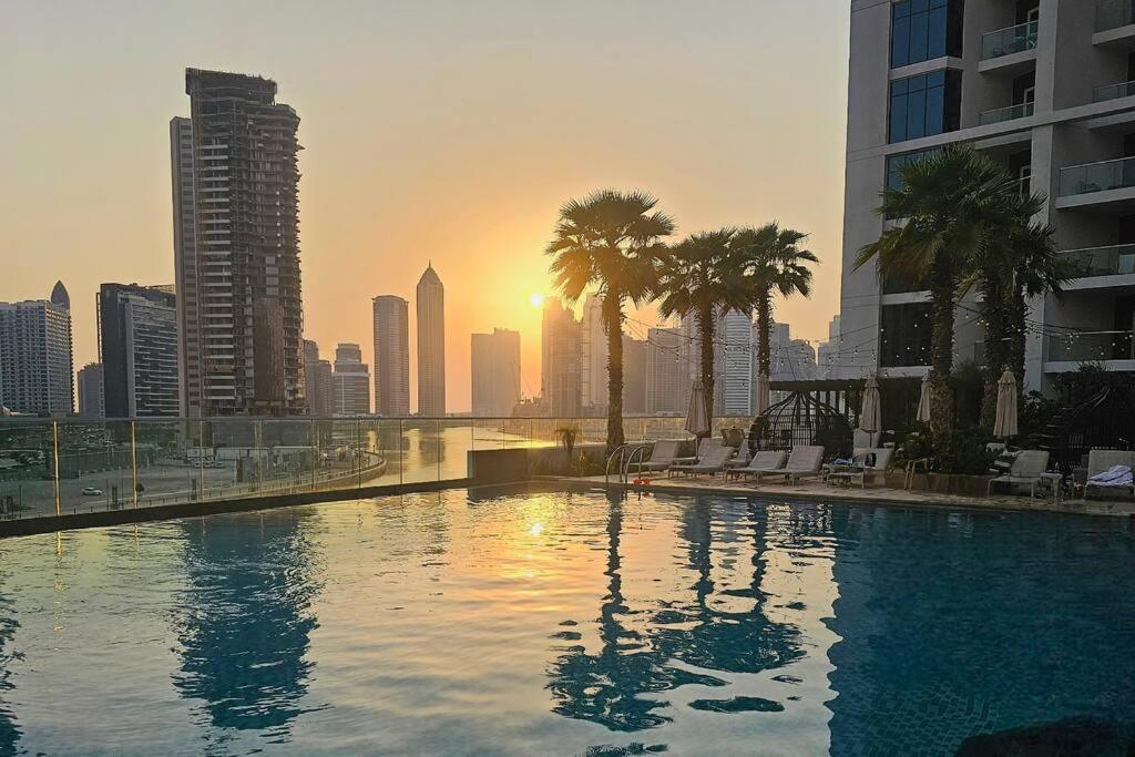 Daire Luxury Business Bay With Breathtaking Views. *