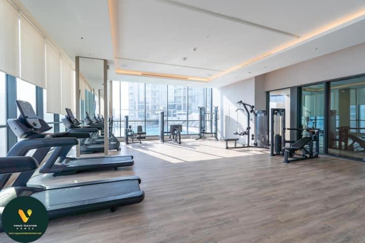 Apartment Vogue Sobha Hartland Lush Oasis Near Downtown *