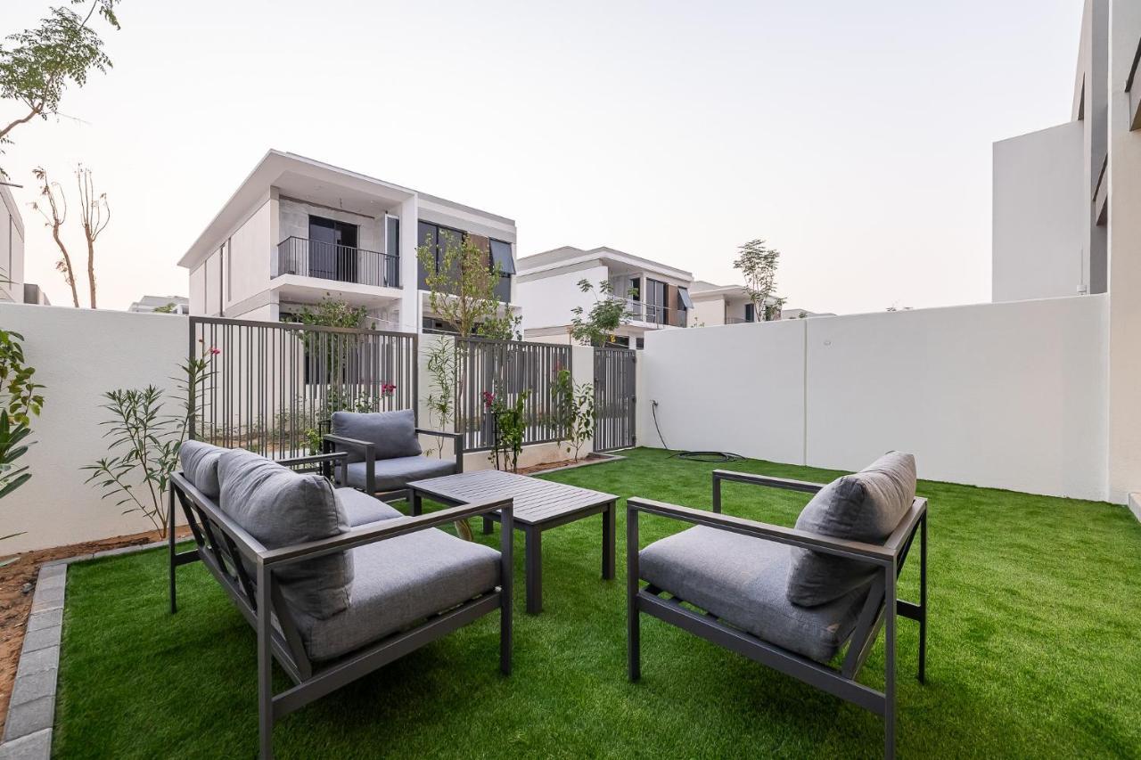 Townhouse With Garden I Tilal Al Ghaf I Newly Furnished