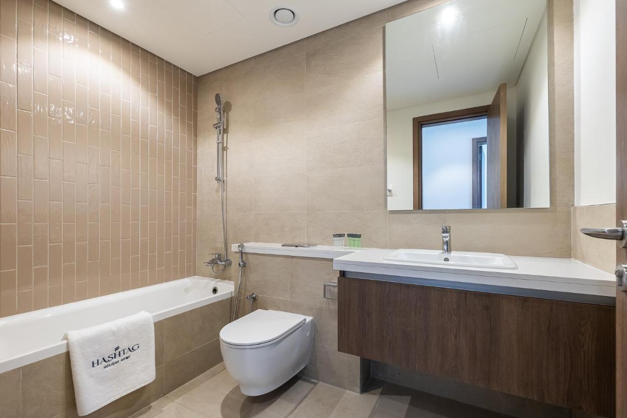 Townhouse With Garden I Tilal Al Ghaf I Newly Furnished Holiday home