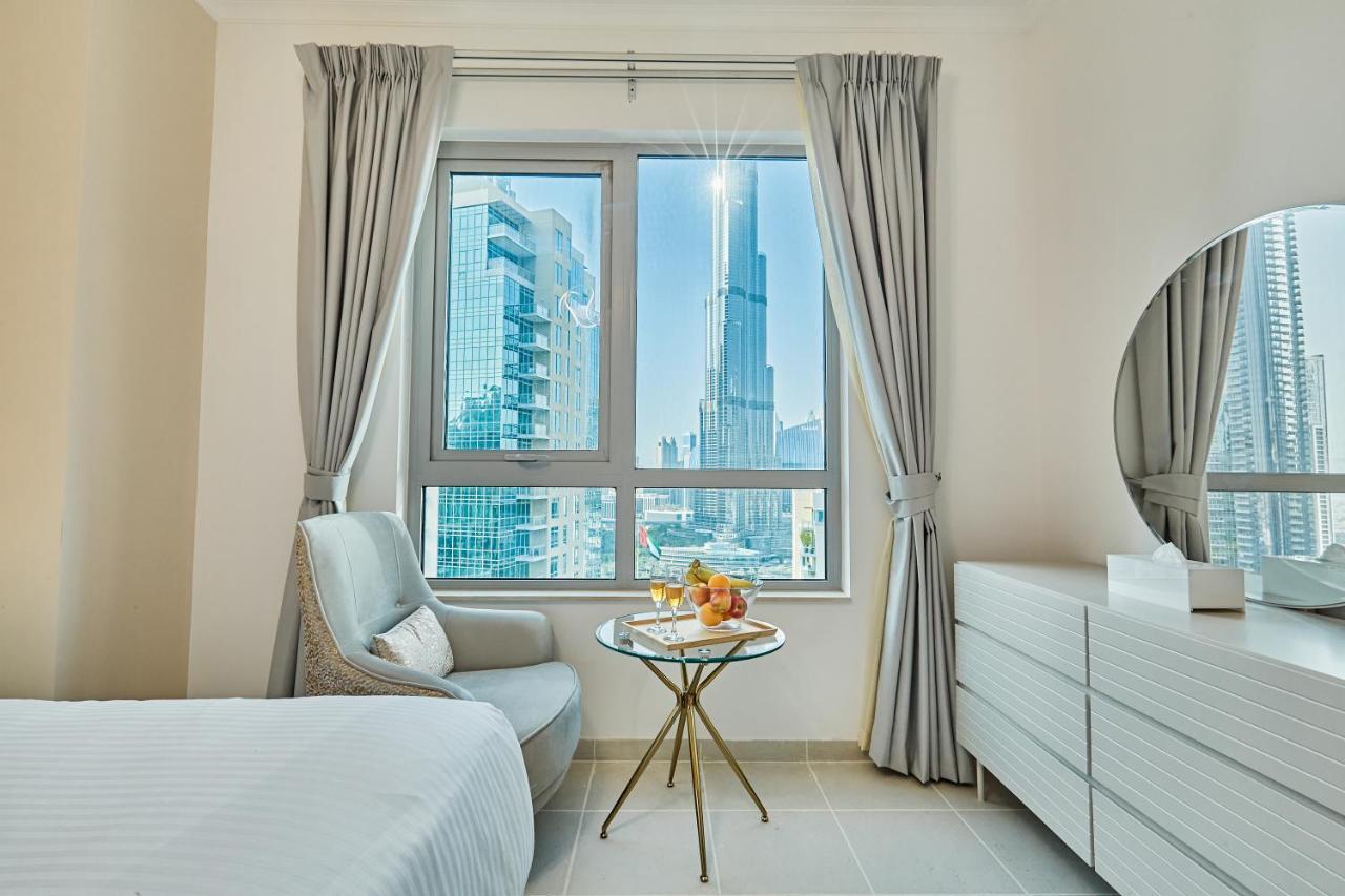 Burj Residences: Luxury With Burj Khalifa & Fountain Views *