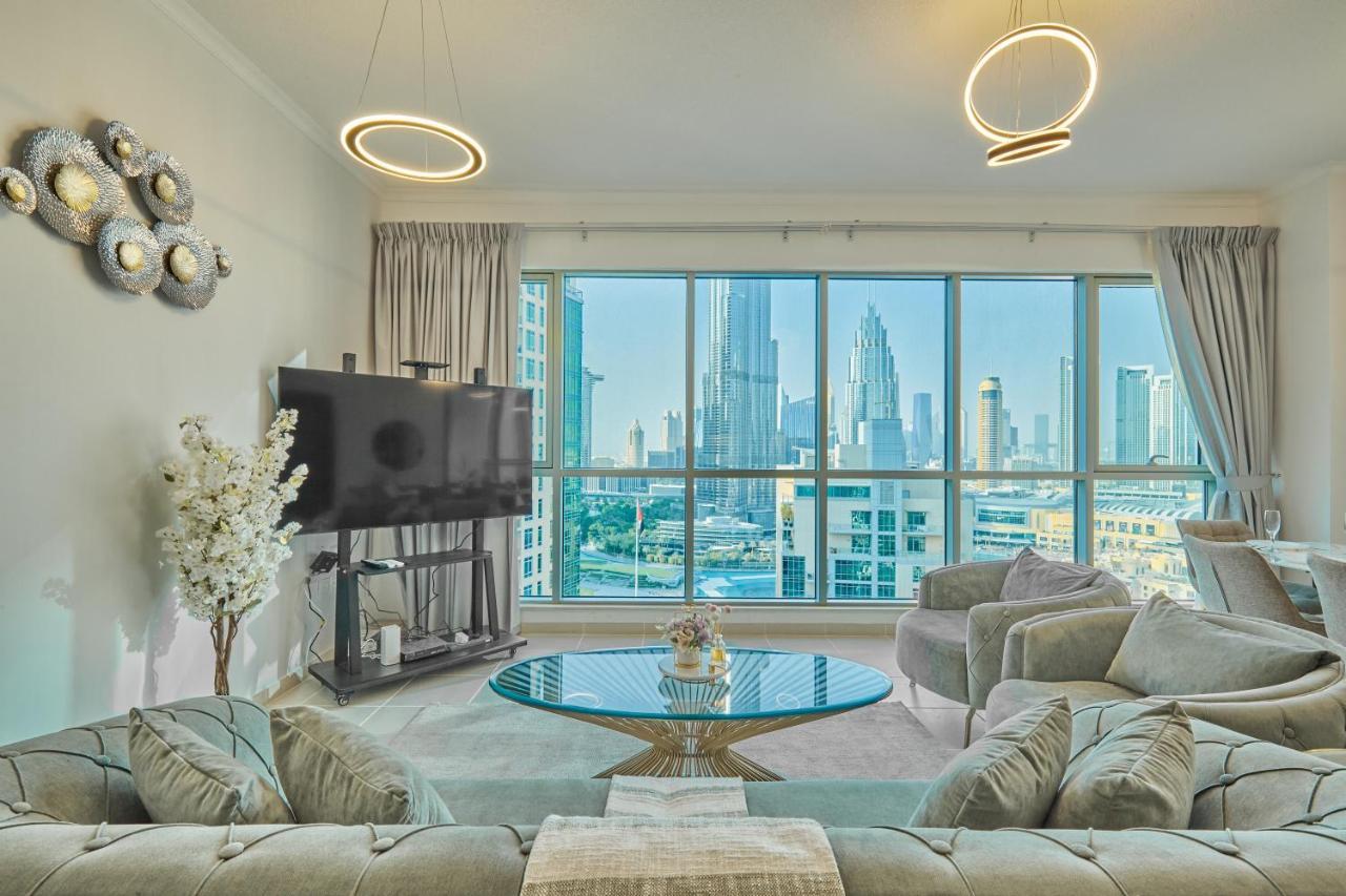 Burj Residences: Luxury With Burj Khalifa & Fountain Views Apartment *