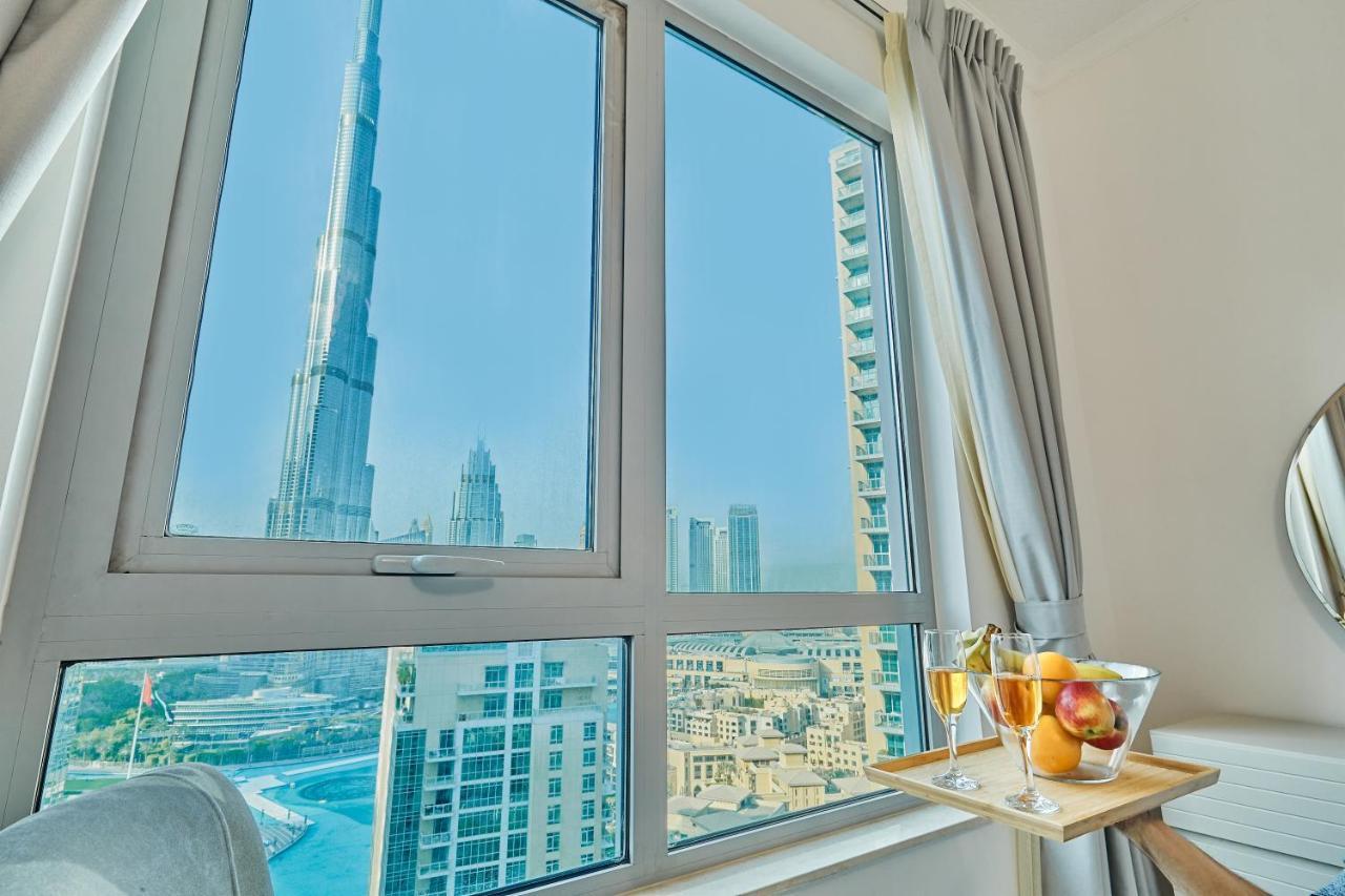 Burj Residences: Luxury With Burj Khalifa & Fountain Views Apartment