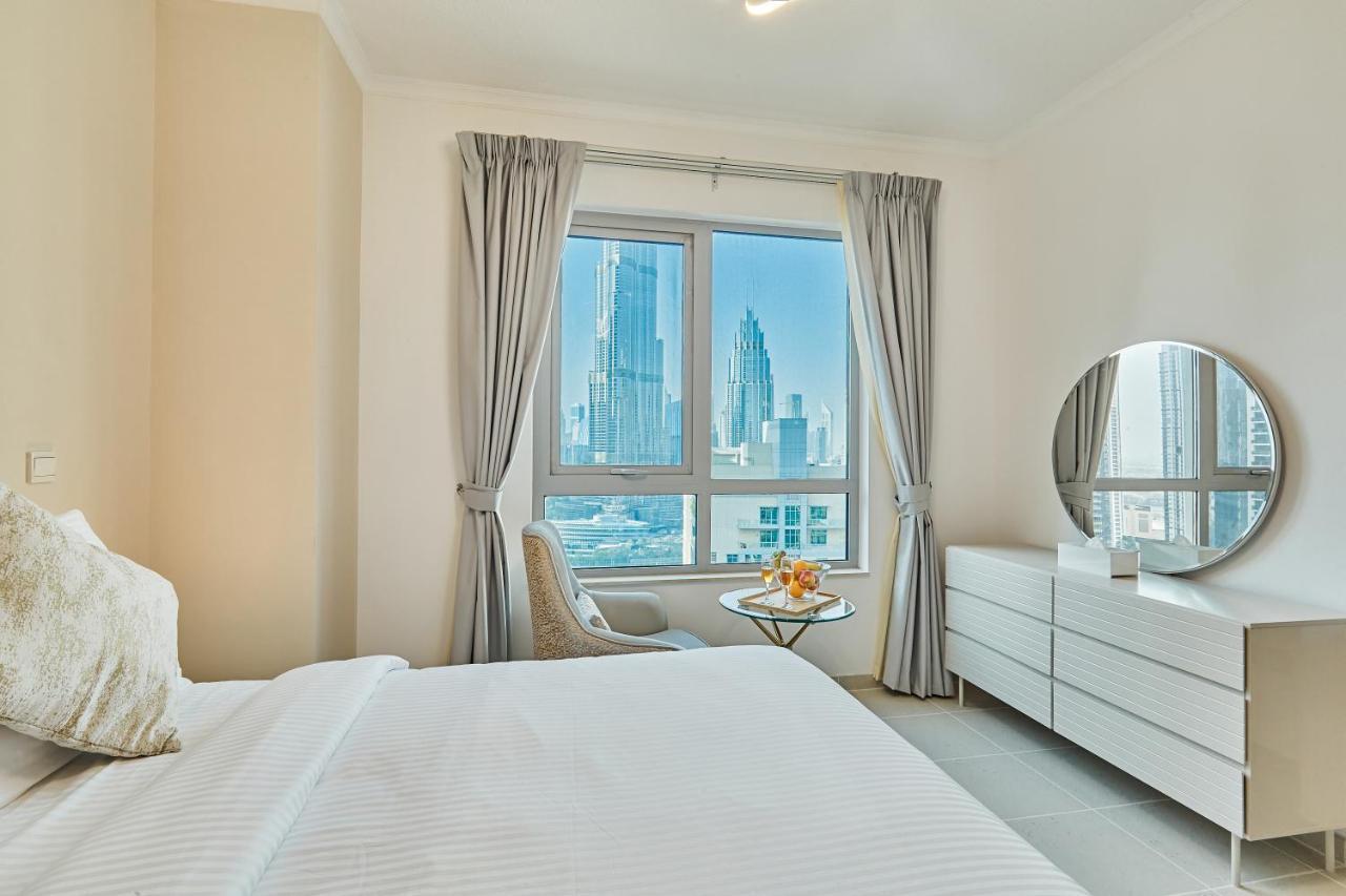 Apartment Burj Residences: Luxury With Burj Khalifa & Fountain Views Dubai