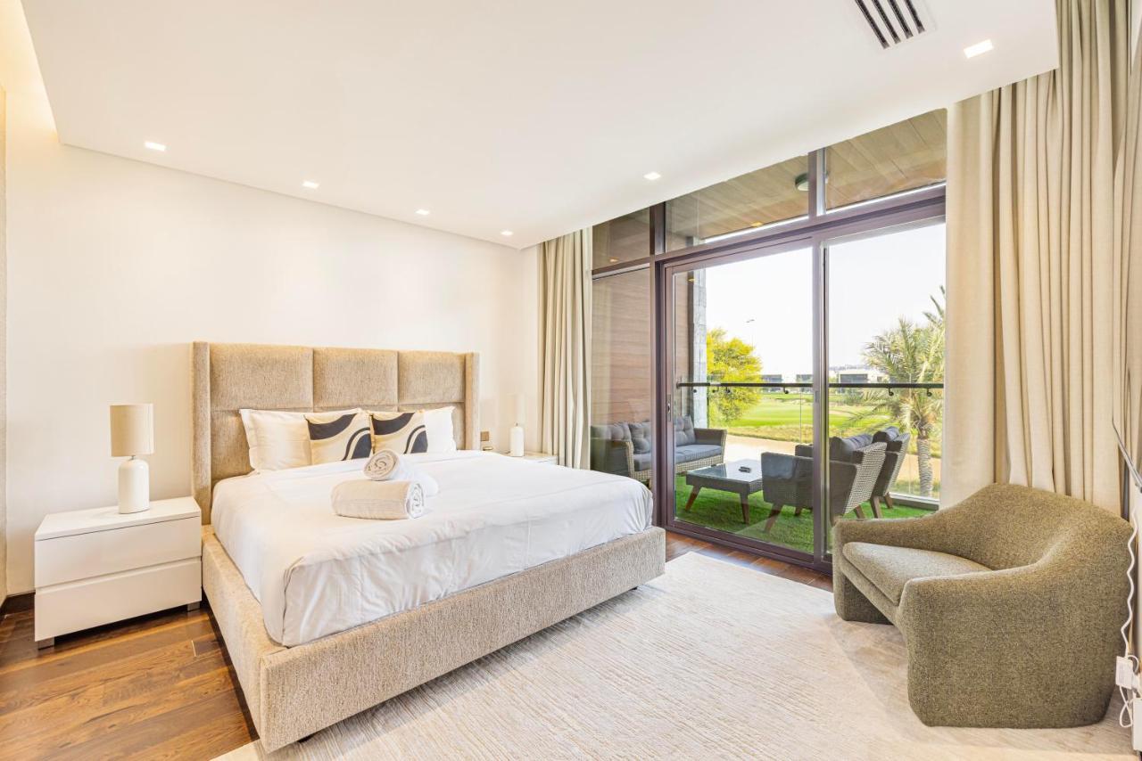 Daniels 5br With Private Pool At Damac Hills Dubai