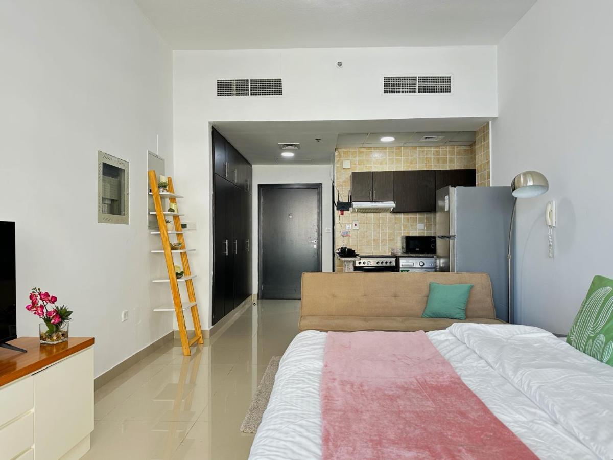 Cool Near To Metro & In Marina Apartment Dubai