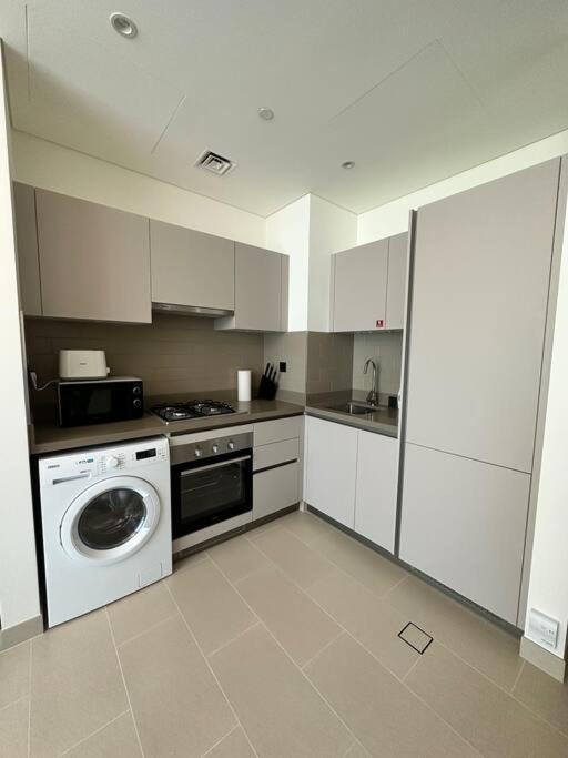 Stylish 1 Bedroom Downtown View Apartamento *