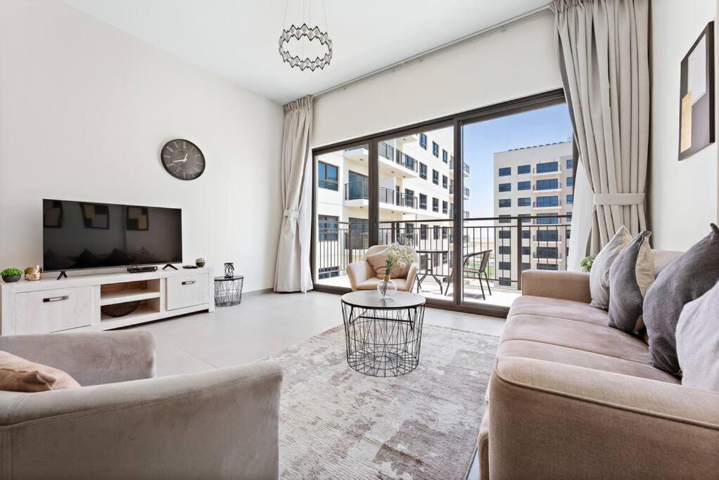 Stonetree - Spacious 2br In Golf Views Block A