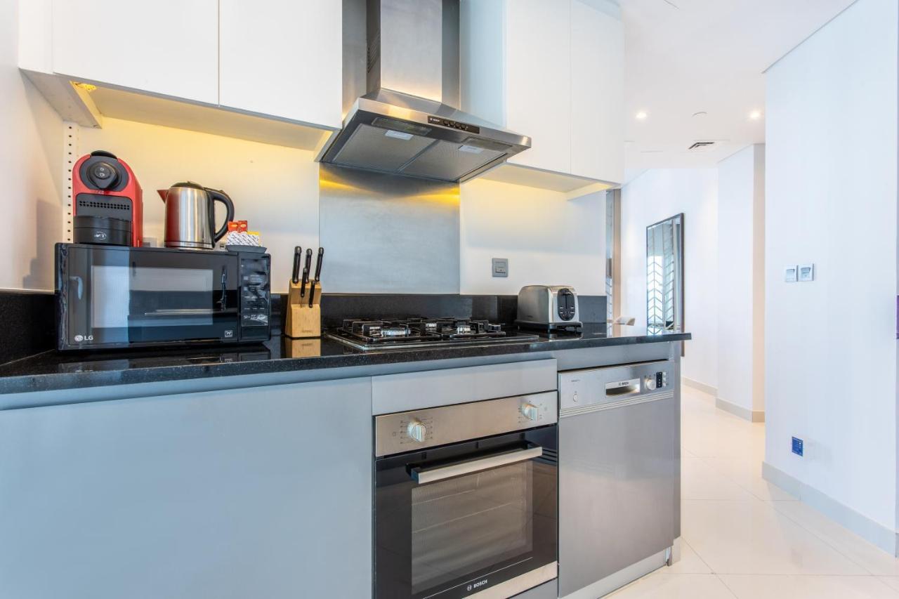 The S Homes Canal View And One Bedroom Apartments, Damac Maison Prive Apart Otel *