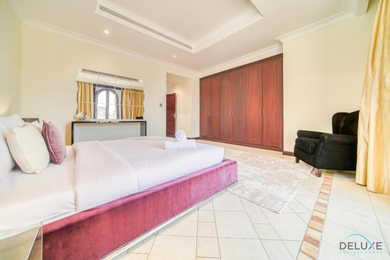 Premier 6br With Assistant's And Private Pool In Frond E Palm Jumeirah By Deluxe Homes Apartment