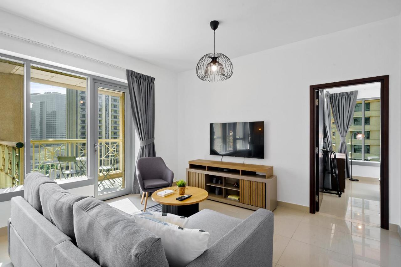 Cute 1 Bedroom - Walk To Opera, Mall & Burj Khalifa Dubai