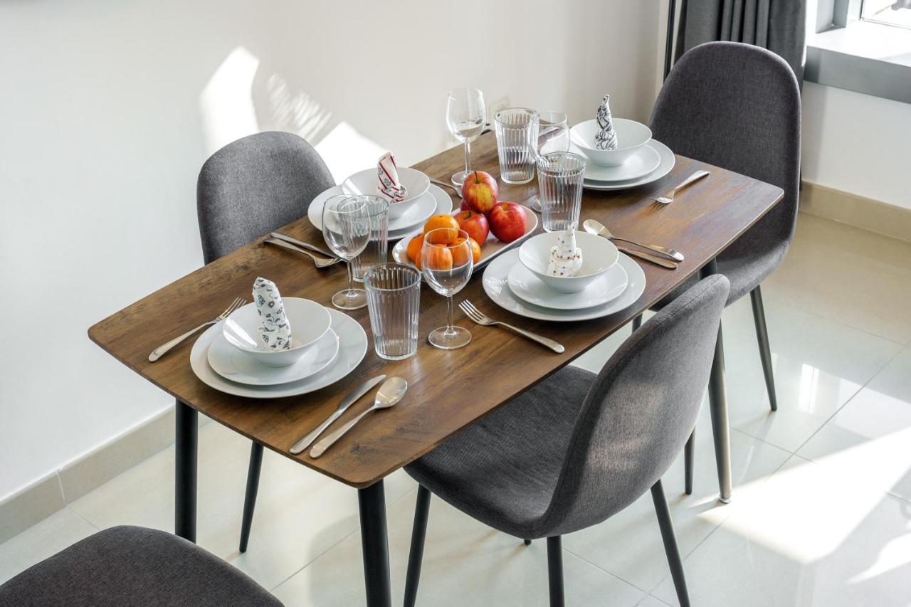Cute 1 Bedroom - Walk To Opera, Mall & Burj Khalifa *