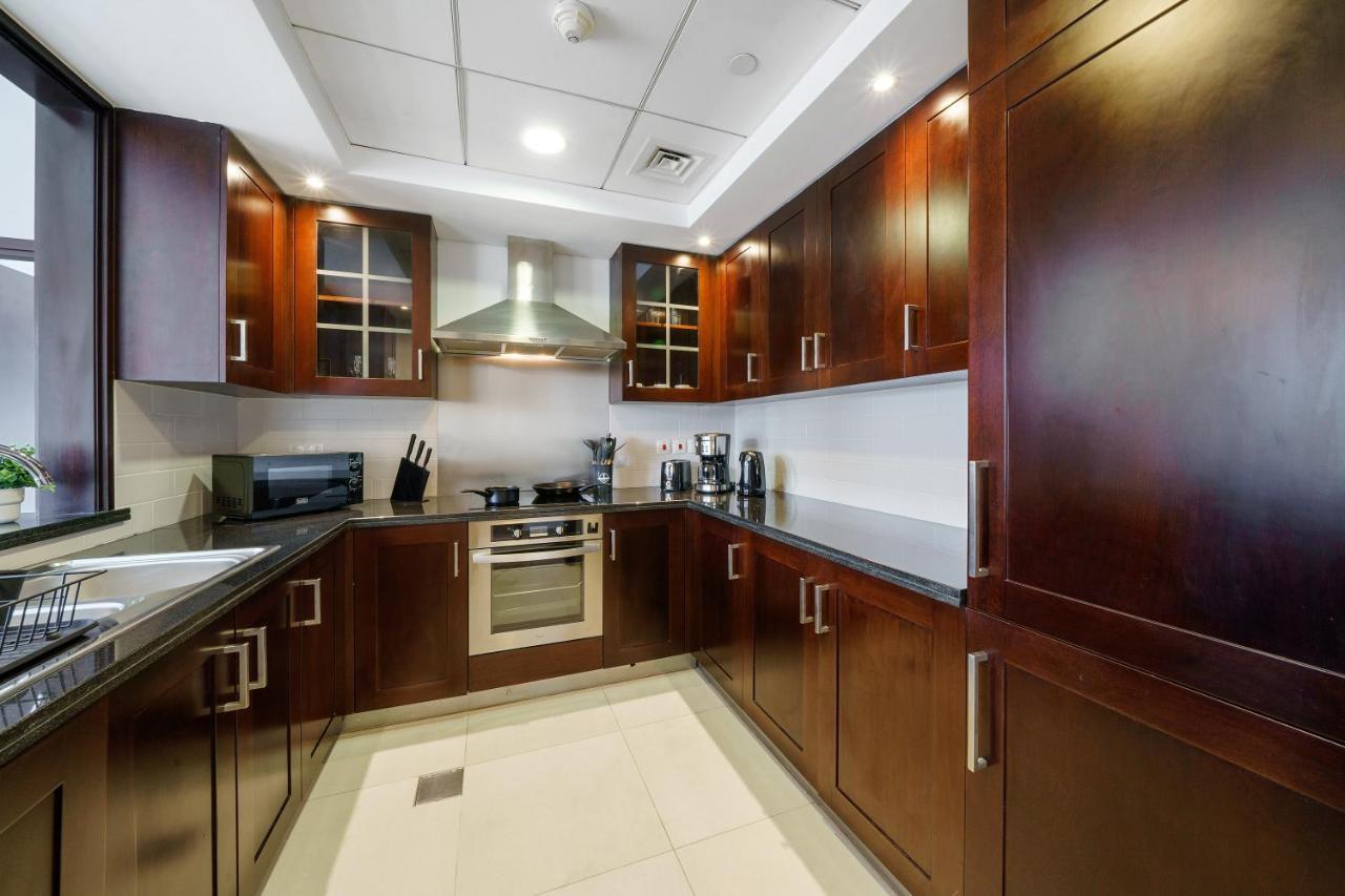 Cute 1 Bedroom - Walk To Opera, Mall & Burj Khalifa Apartment *